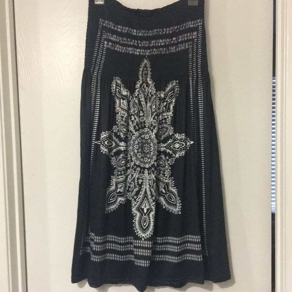 Black and white summer dress
